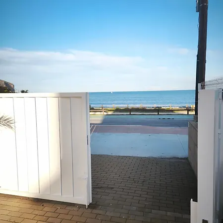 Junto Al Mar Ii Apartment